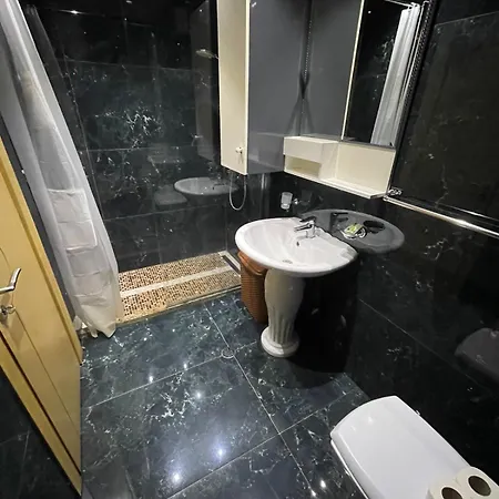 Apartmán I&s 1 Golem (Tirana)