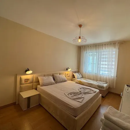 I&s 1 * Golem (Tirana)