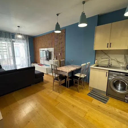 Apartmán I&s 1 Golem (Tirana)