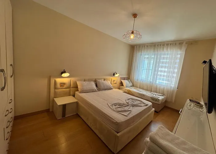 I&s 1 Apartment Golem (Tirana)